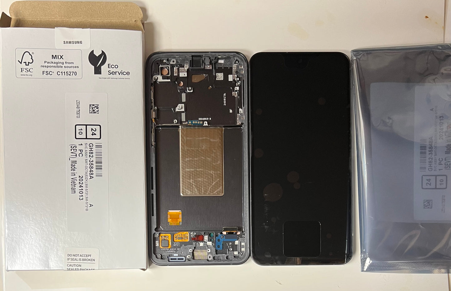 GENUINE SAMSUNG S24 FE S721 LCD SCREEN DISPLAY SM-S721B SM-S721B/DS
